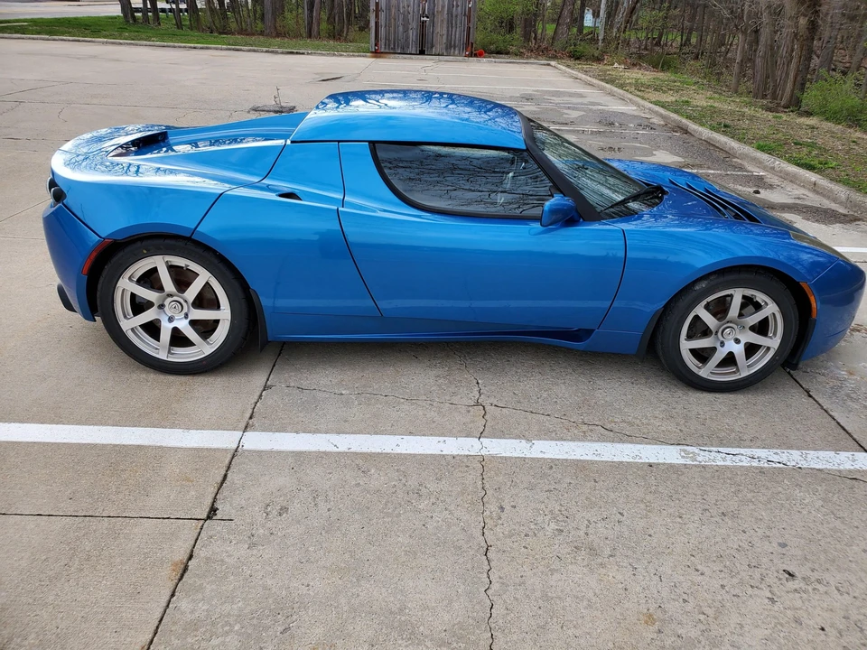 2008 Tesla Roadster - Image 14 of 31