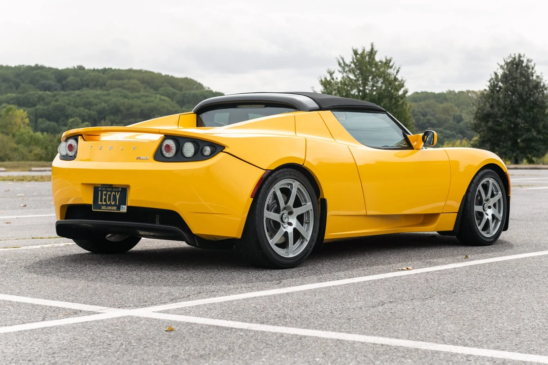 2008 Tesla Roadster - Image 12 of 31