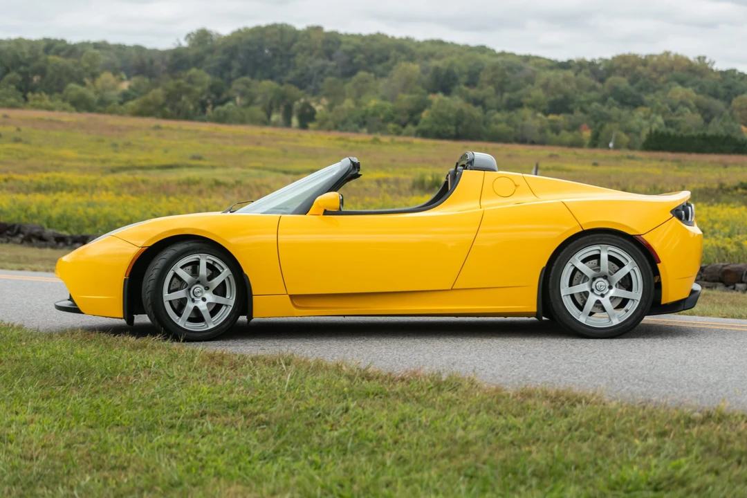 2008 Tesla Roadster - Image 7 of 31