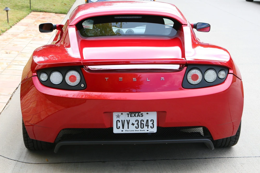 2008 Tesla Roadster - Image 10 of 31