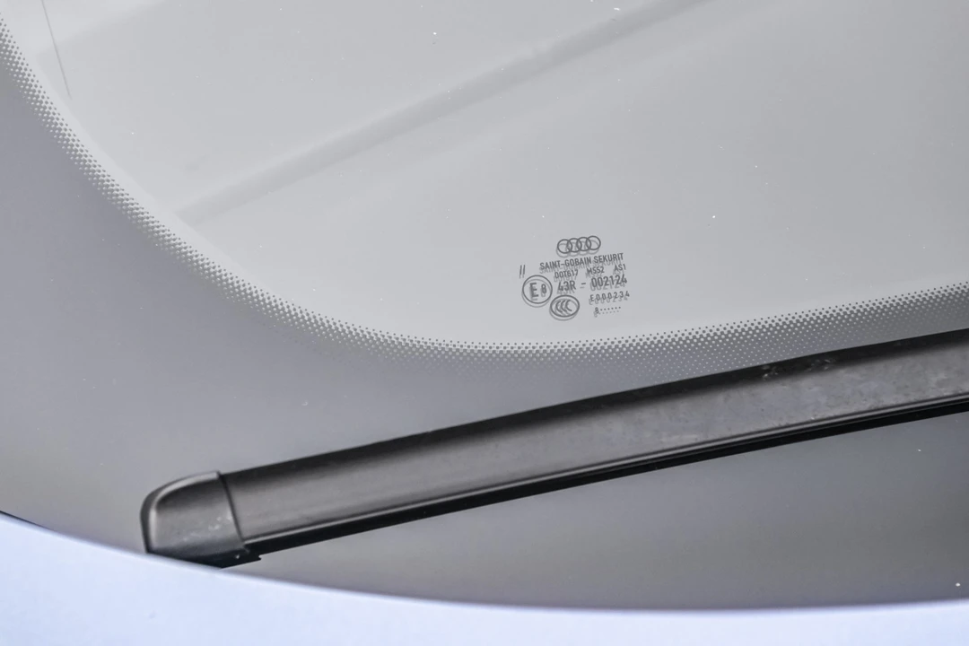 2009 Audi 42 R8 - Image 19 of 31