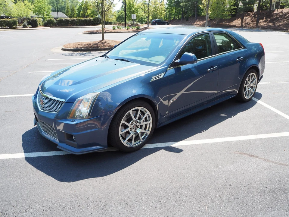 2009 Cadillac CTS-V 2nd Gen - Image 2 of 31