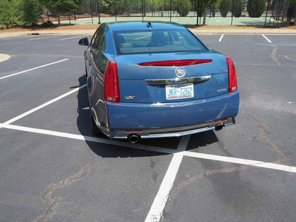 2009 Cadillac CTS-V 2nd Gen - Image 15 of 31