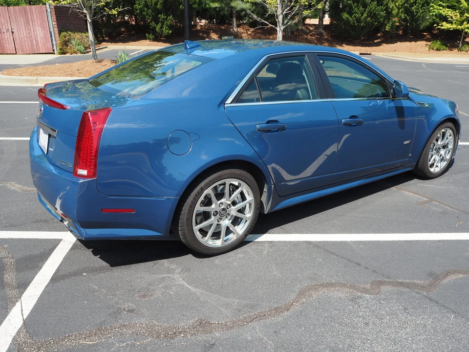 2009 Cadillac CTS-V 2nd Gen - Image 11 of 31