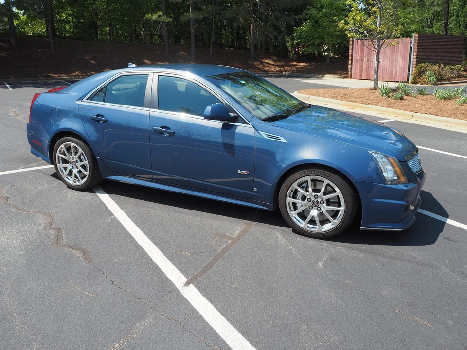 2009 Cadillac CTS-V 2nd Gen - Image 7 of 31