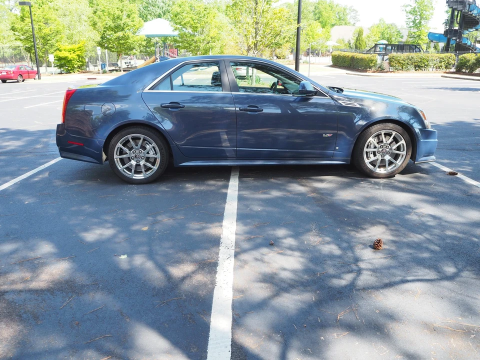 2009 Cadillac CTS-V 2nd Gen - Image 27 of 31
