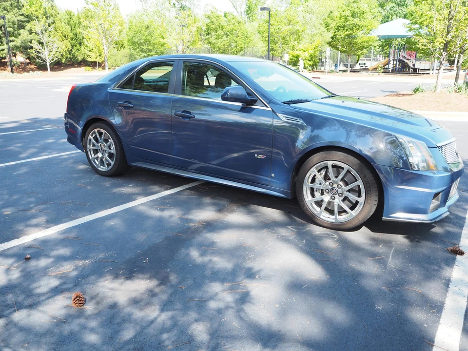 2009 Cadillac CTS-V 2nd Gen - Image 25 of 31