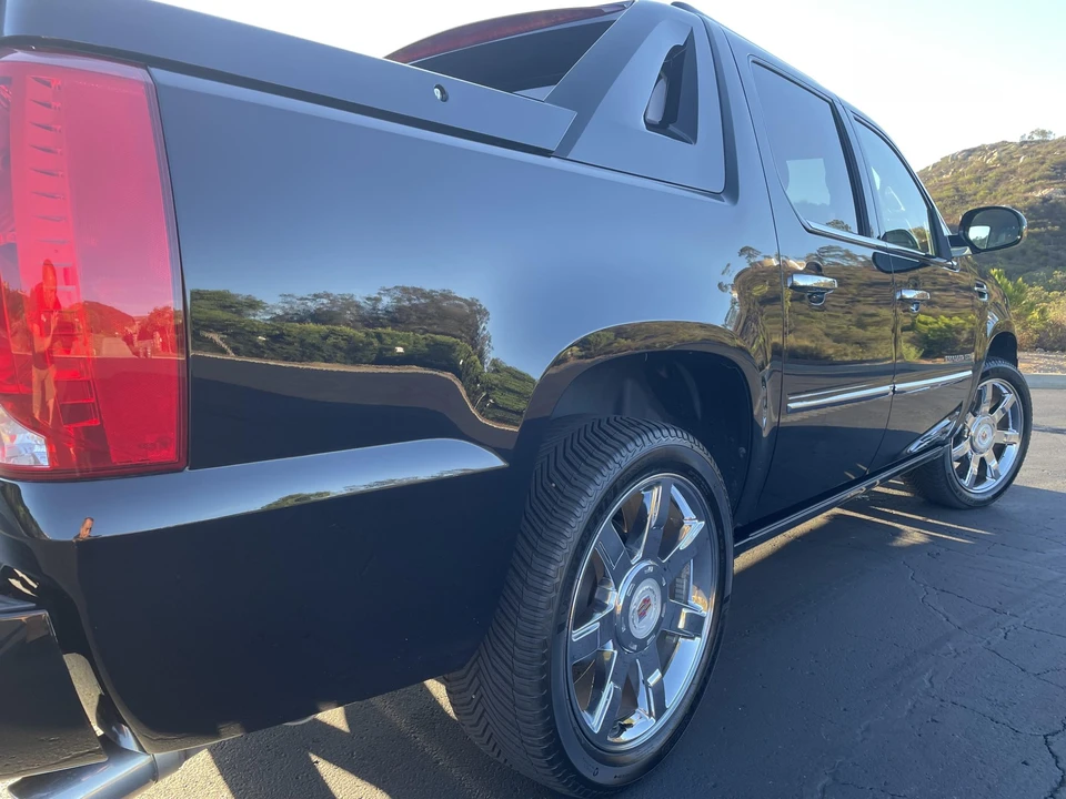 2009 Cadillac Escalade & EXT 3rd Gen - Image 22 of 31