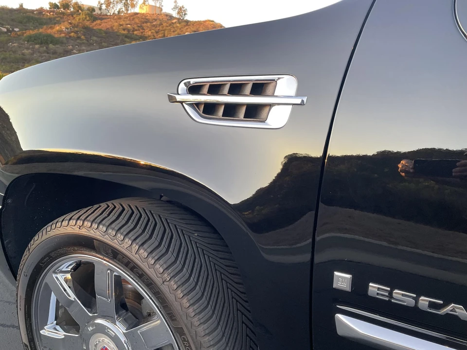 2009 Cadillac Escalade & EXT 3rd Gen - Image 29 of 31