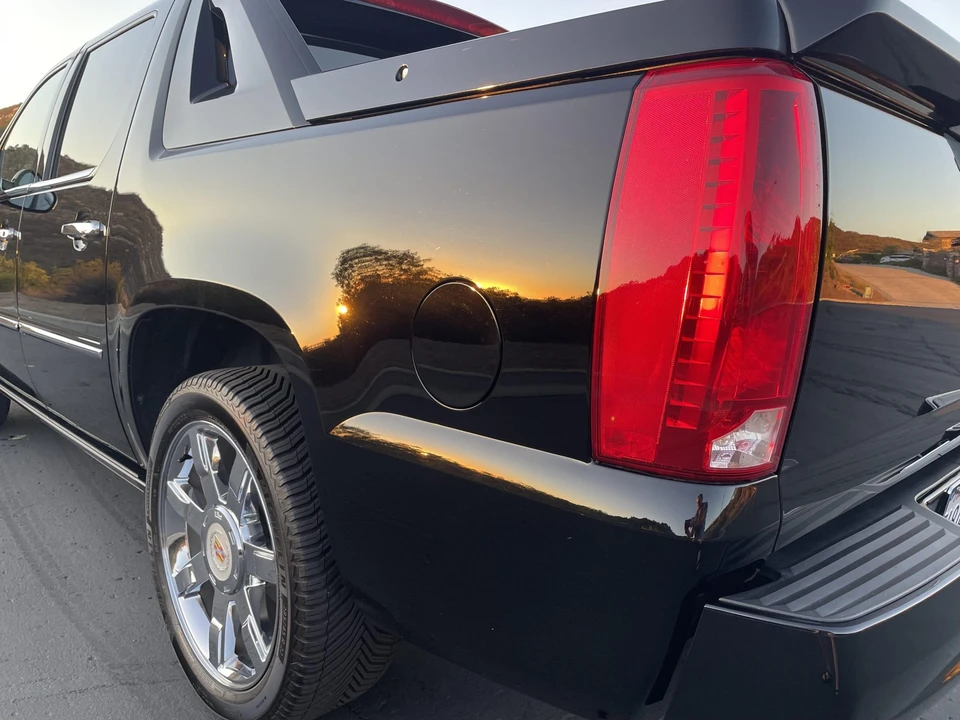 2009 Cadillac Escalade & EXT 3rd Gen - Image 26 of 31