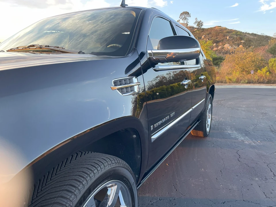 2009 Cadillac Escalade & EXT 3rd Gen - Image 30 of 31