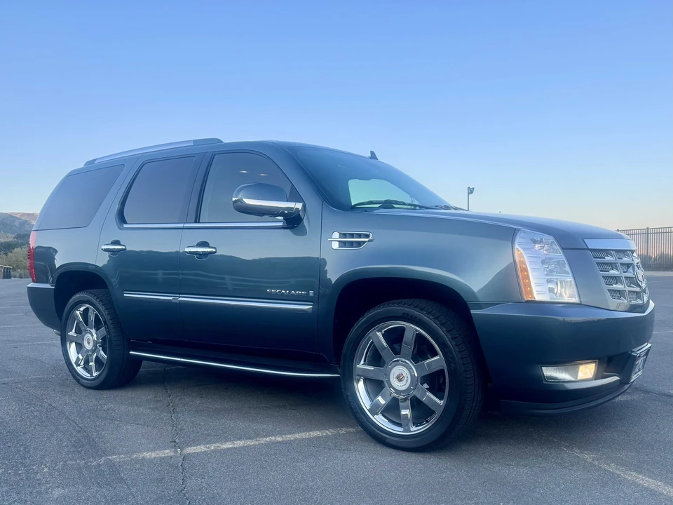 2009 Cadillac Escalade & EXT 3rd Gen - Image 28 of 31
