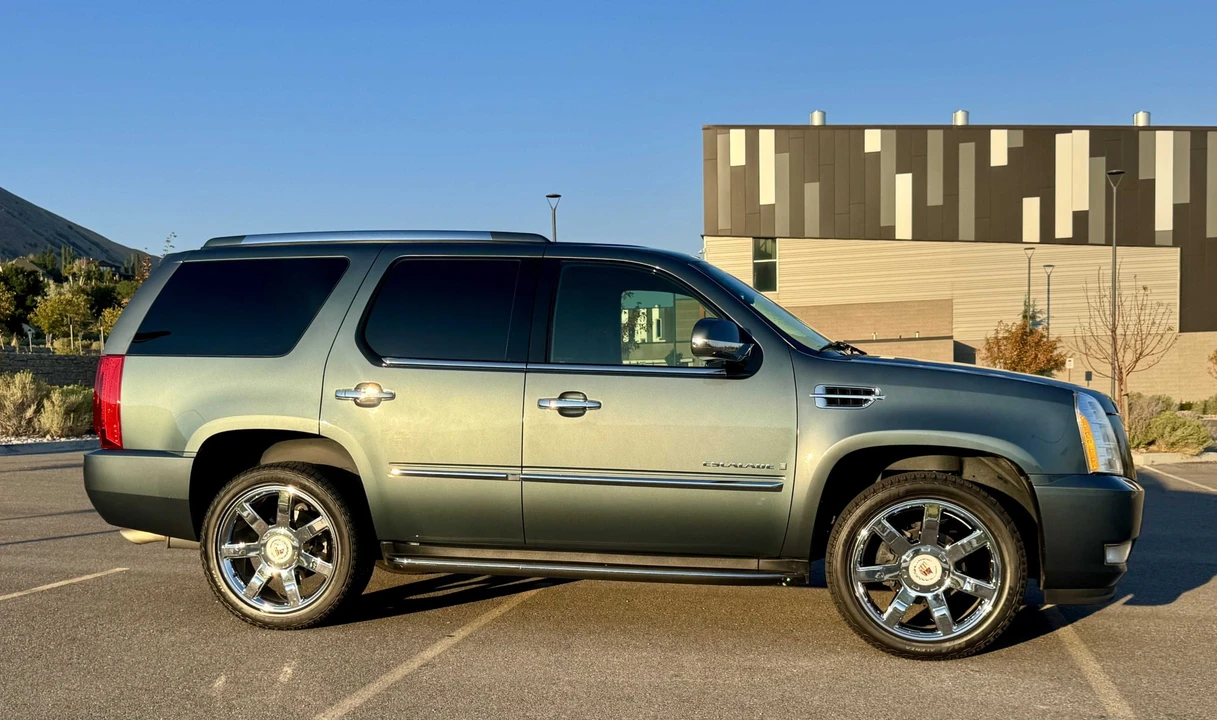 2009 Cadillac Escalade & EXT 3rd Gen - Image 25 of 31