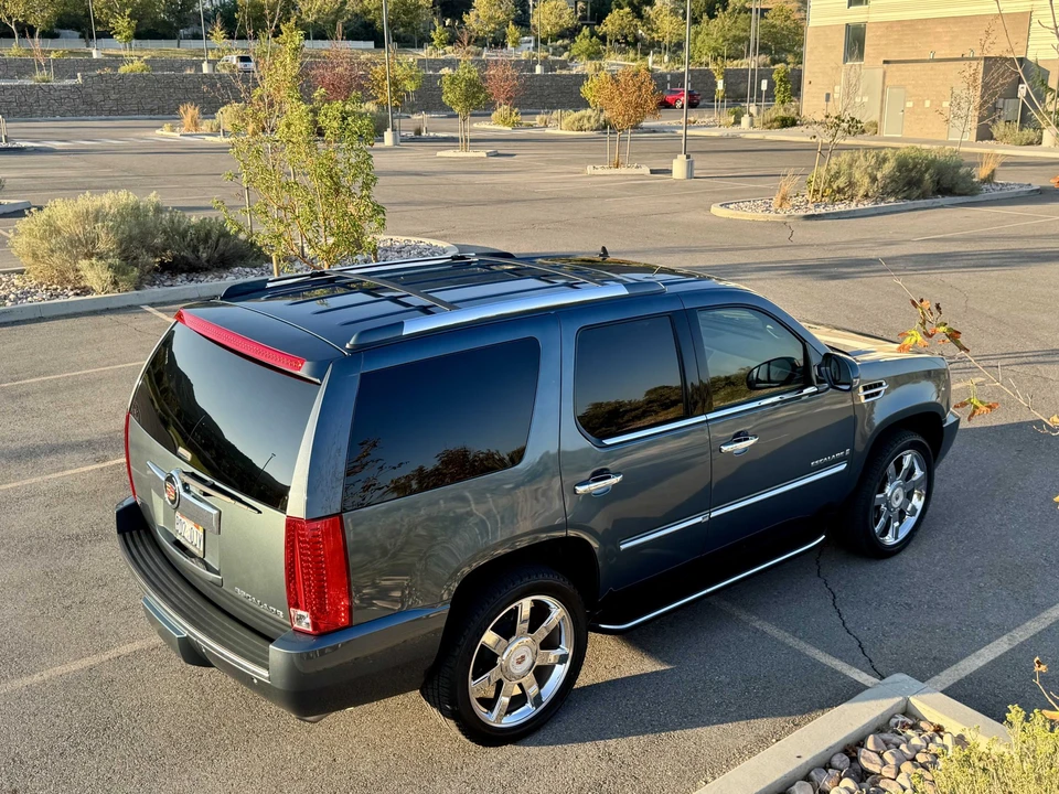 2009 Cadillac Escalade & EXT 3rd Gen - Image 21 of 31