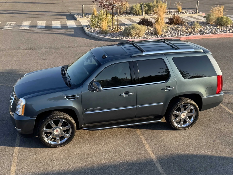 2009 Cadillac Escalade & EXT 3rd Gen - Image 8 of 31