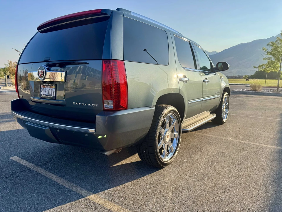 2009 Cadillac Escalade & EXT 3rd Gen - Image 18 of 31