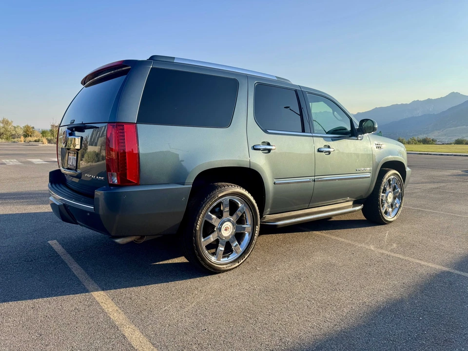 2009 Cadillac Escalade & EXT 3rd Gen - Image 17 of 31
