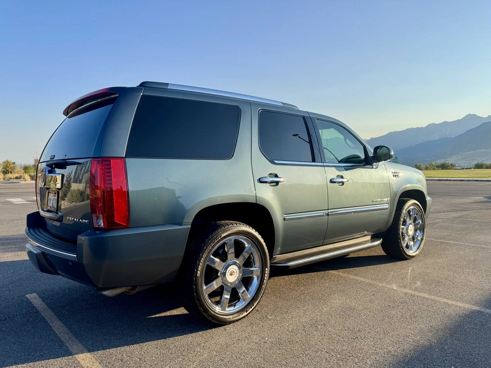 2009 Cadillac Escalade & EXT 3rd Gen - Image 16 of 31