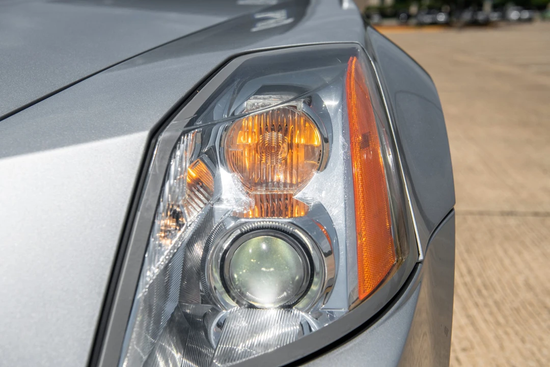 2009 Cadillac XLR-V - Image 25 of 31