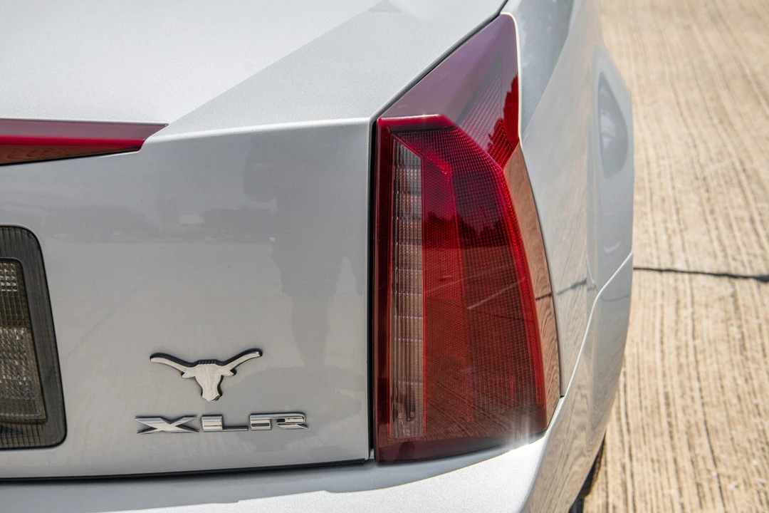 2009 Cadillac XLR-V - Image 30 of 31
