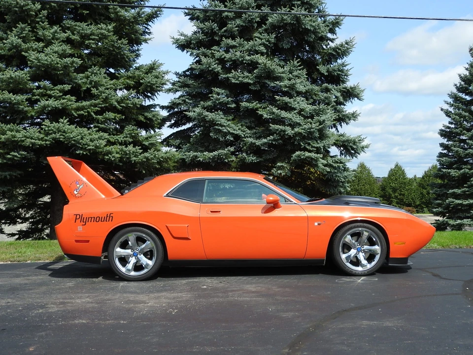 2009 Dodge Challenger 3rd Gen - Image 12 of 31