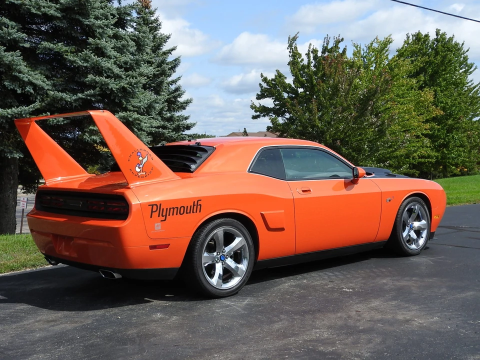 2009 Dodge Challenger 3rd Gen - Image 10 of 31