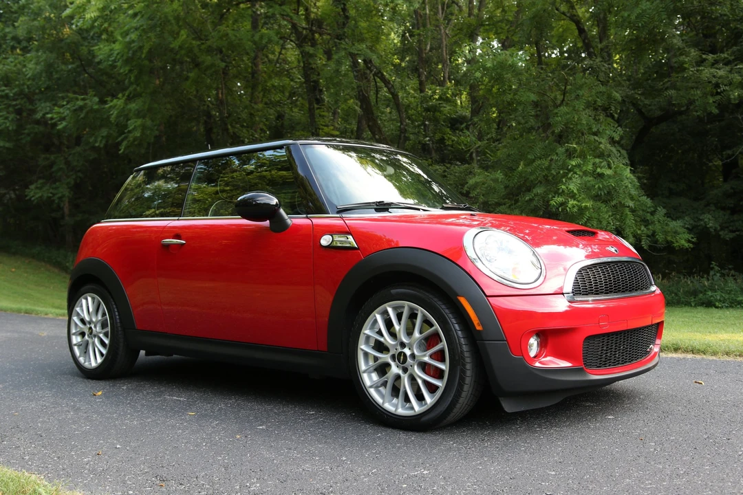 2009 Mini Mini John Cooper Works 2nd Gen - Image 19 of 31