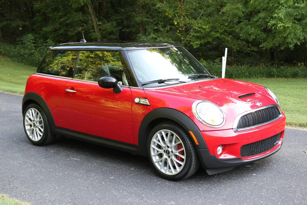 2009 Mini Mini John Cooper Works 2nd Gen - Image 1 of 31