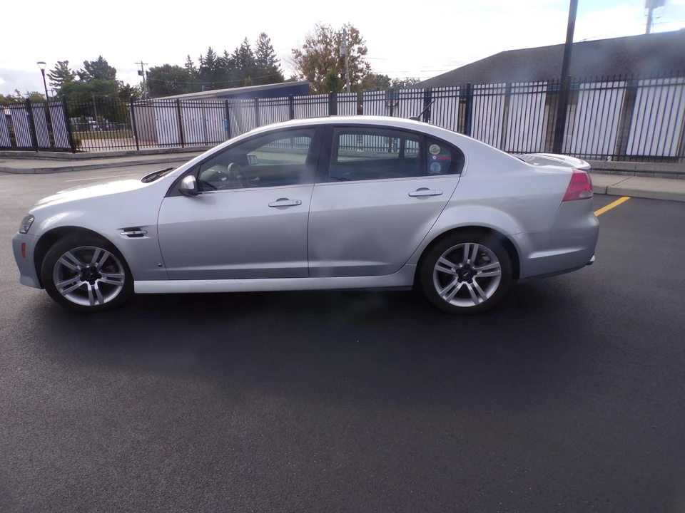 2009 Pontiac G8 - Image 6 of 31