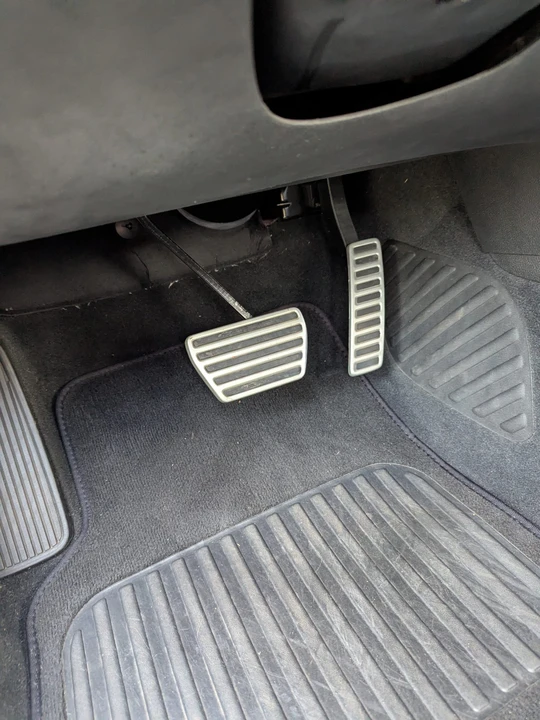 2009 Pontiac G8 - Image 29 of 31