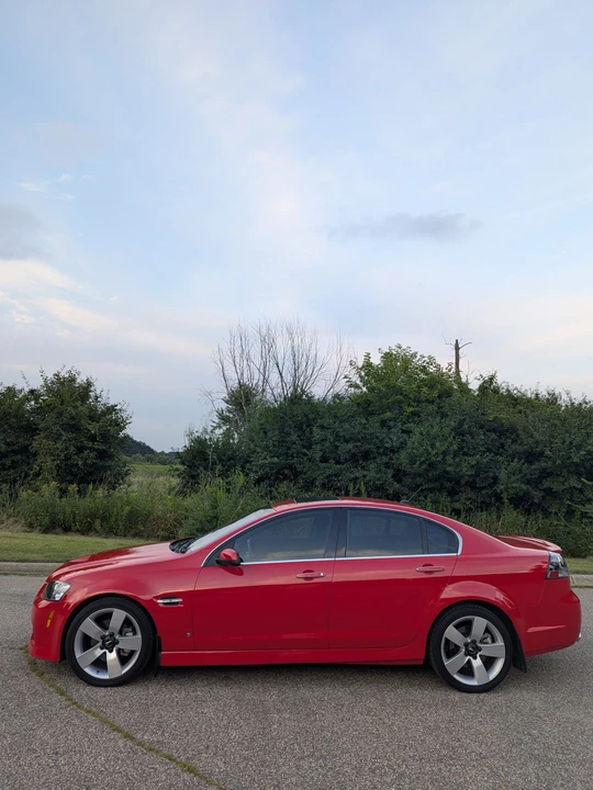 2009 Pontiac G8 - Image 2 of 31