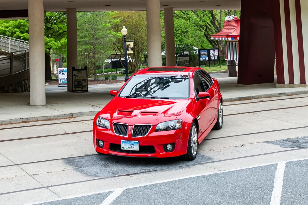 2009 Pontiac G8 - Image 2 of 31