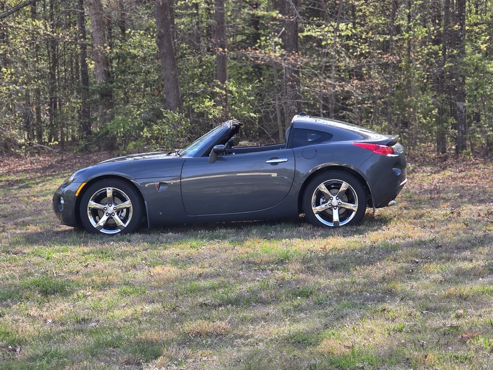 2009 Pontiac Solstice GXP - Image 6 of 31