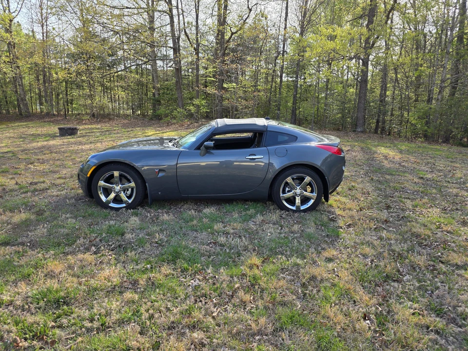 2009 Pontiac Solstice GXP - Image 18 of 31