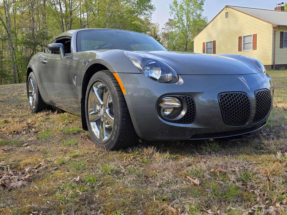 2009 Pontiac Solstice GXP - Image 13 of 31
