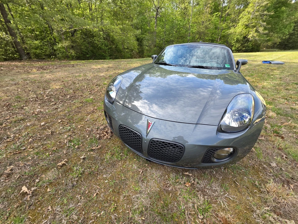 2009 Pontiac Solstice GXP - Image 2 of 31