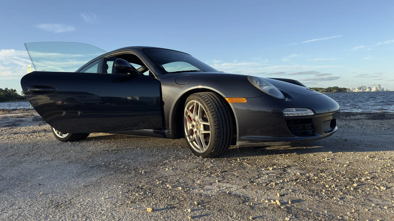 2009 Porsche 997 Carrera S - Image 16 of 31