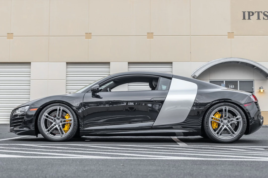 2010 Audi 42 R8 - Image 10 of 31