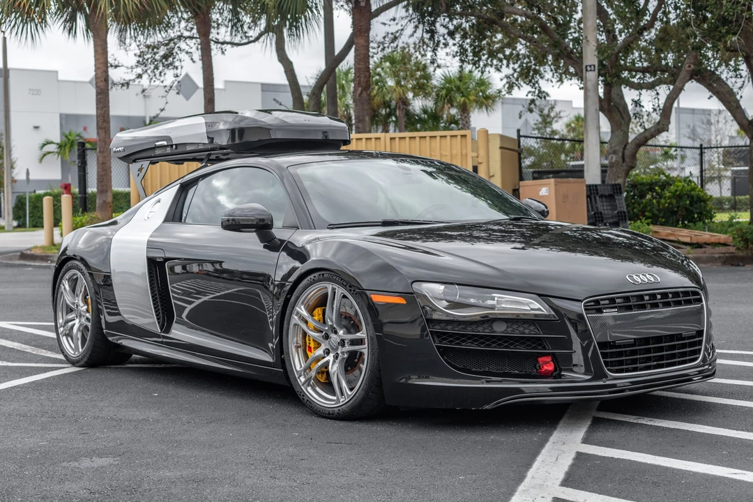 2010 Audi 42 R8 - Image 2 of 31