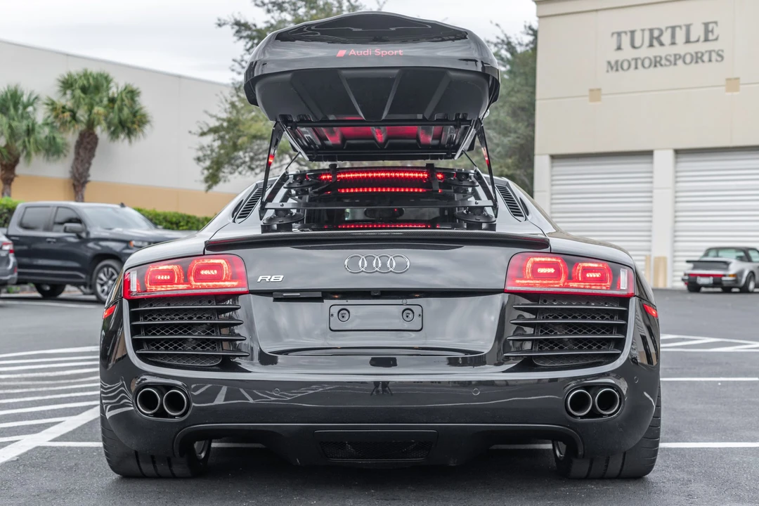 2010 Audi 42 R8 - Image 13 of 31
