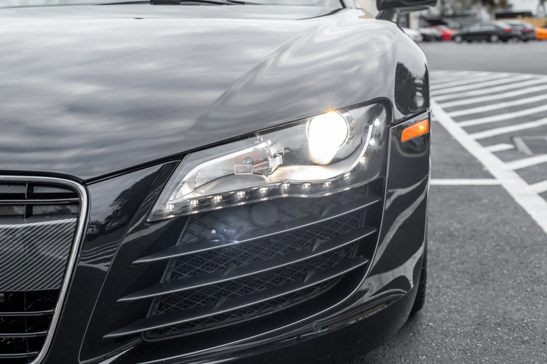 2010 Audi 42 R8 - Image 18 of 31