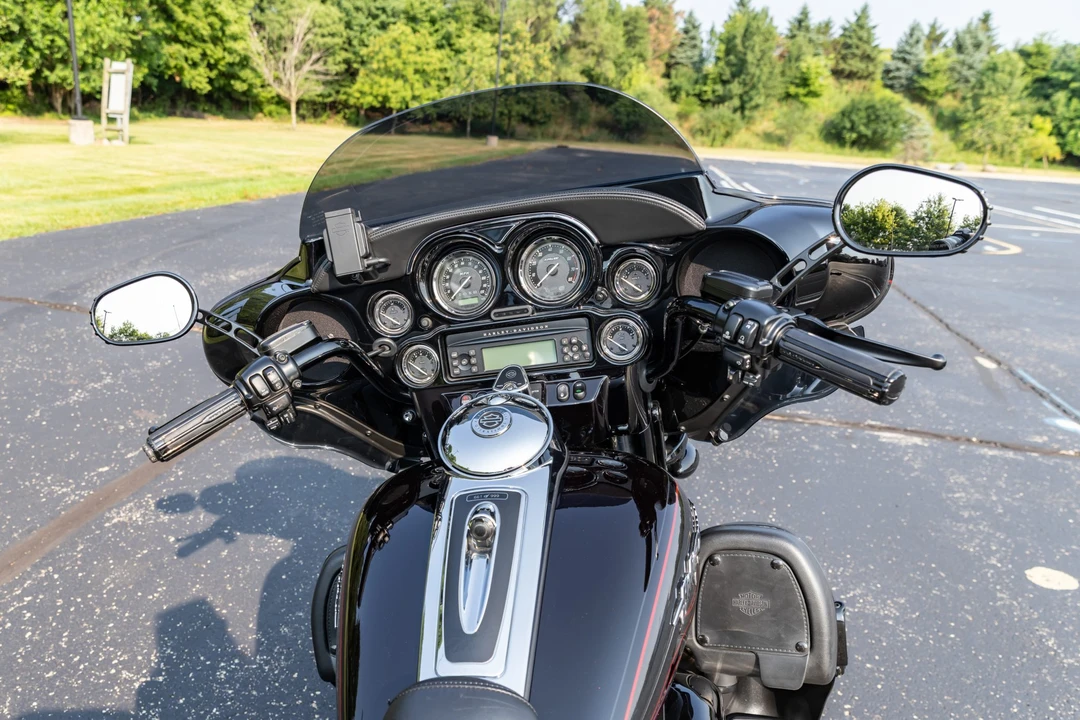 2010 Harley-Davidson CVO - Image 16 of 31