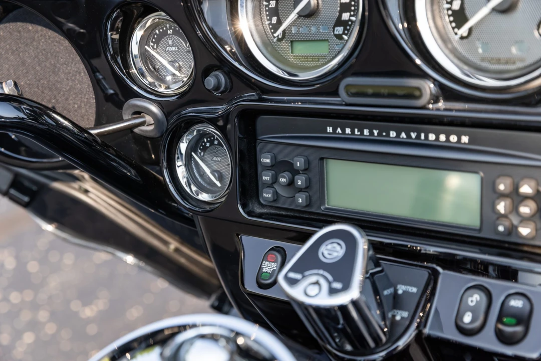 2010 Harley-Davidson CVO - Image 30 of 31