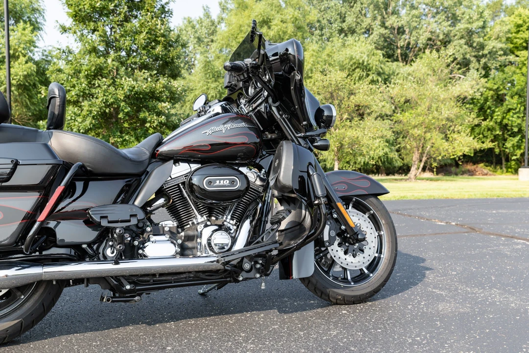 2010 Harley-Davidson CVO - Image 10 of 31