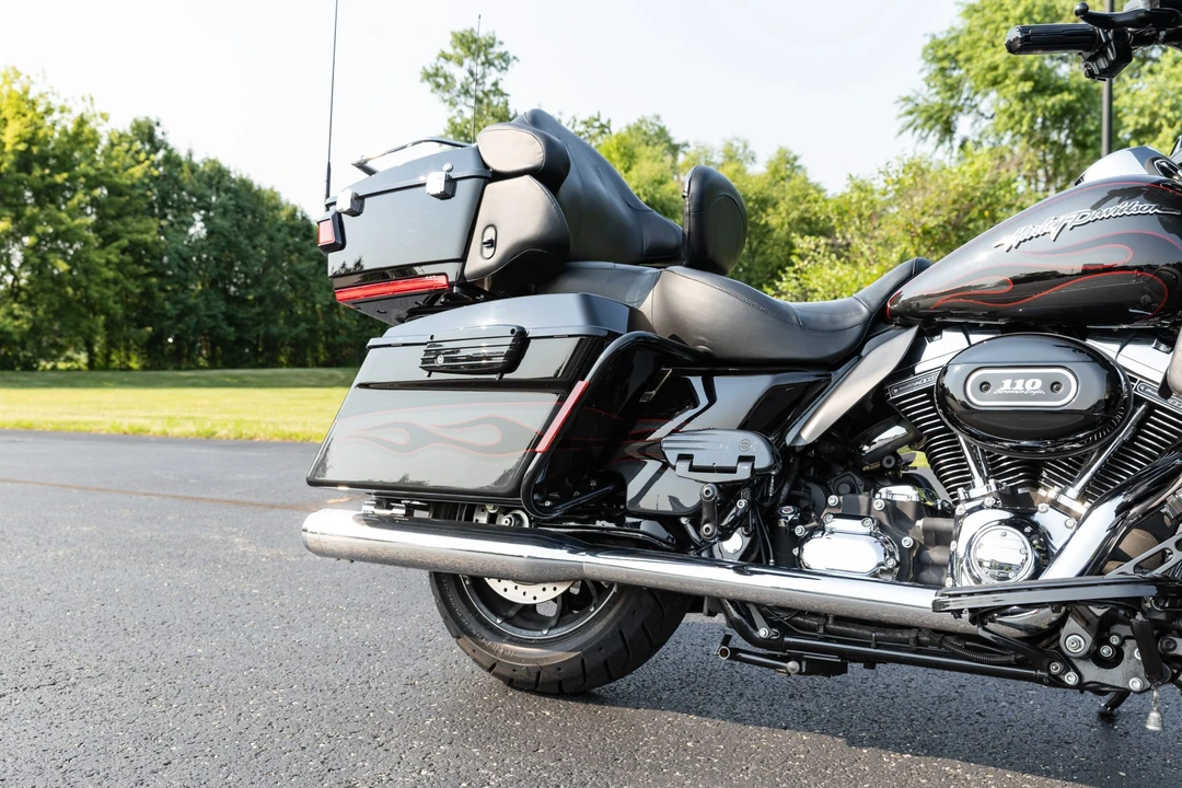 2010 Harley-Davidson CVO - Image 12 of 31