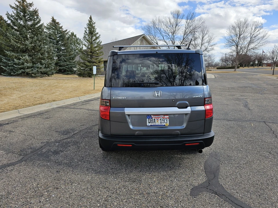 2010 Honda Element - Image 8 of 31