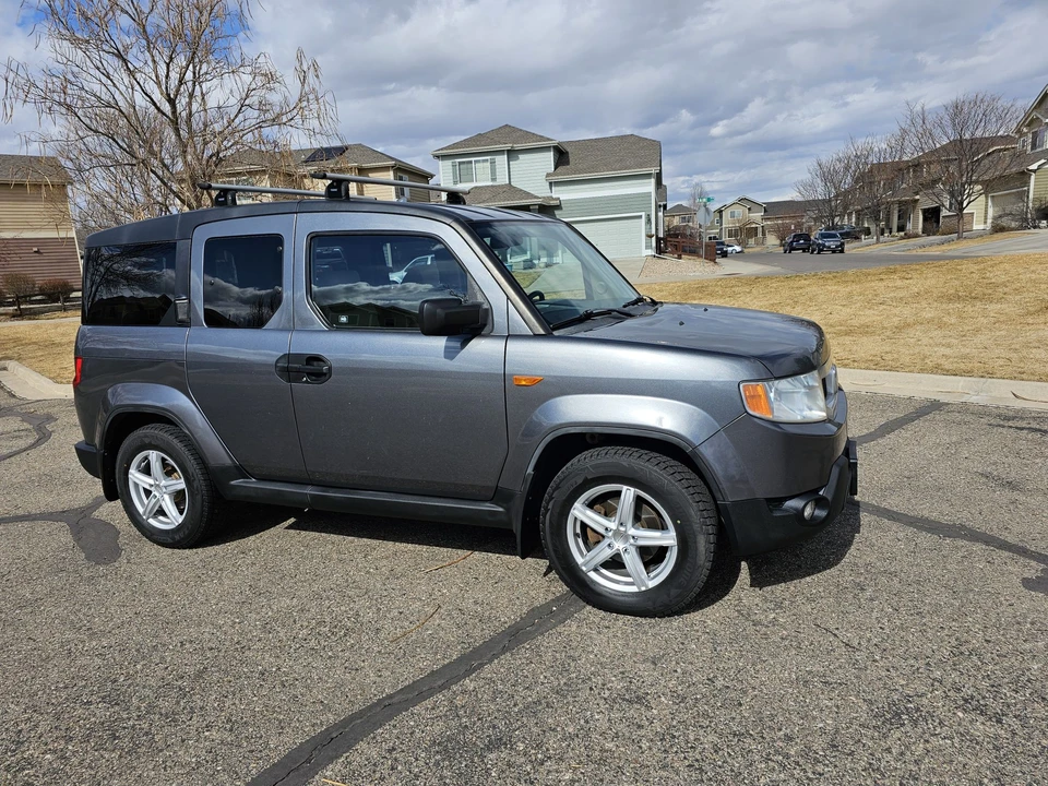 2010 Honda Element - Image 11 of 31