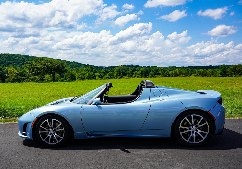 2010 Tesla Roadster - Image 5 of 31
