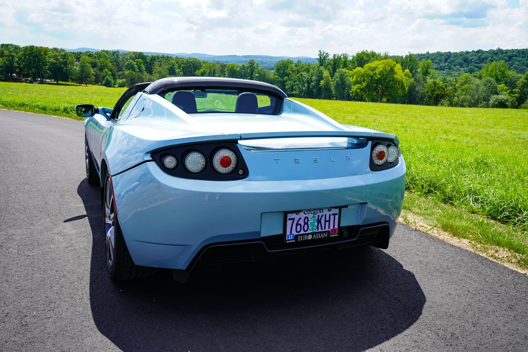 2010 Tesla Roadster - Image 20 of 31