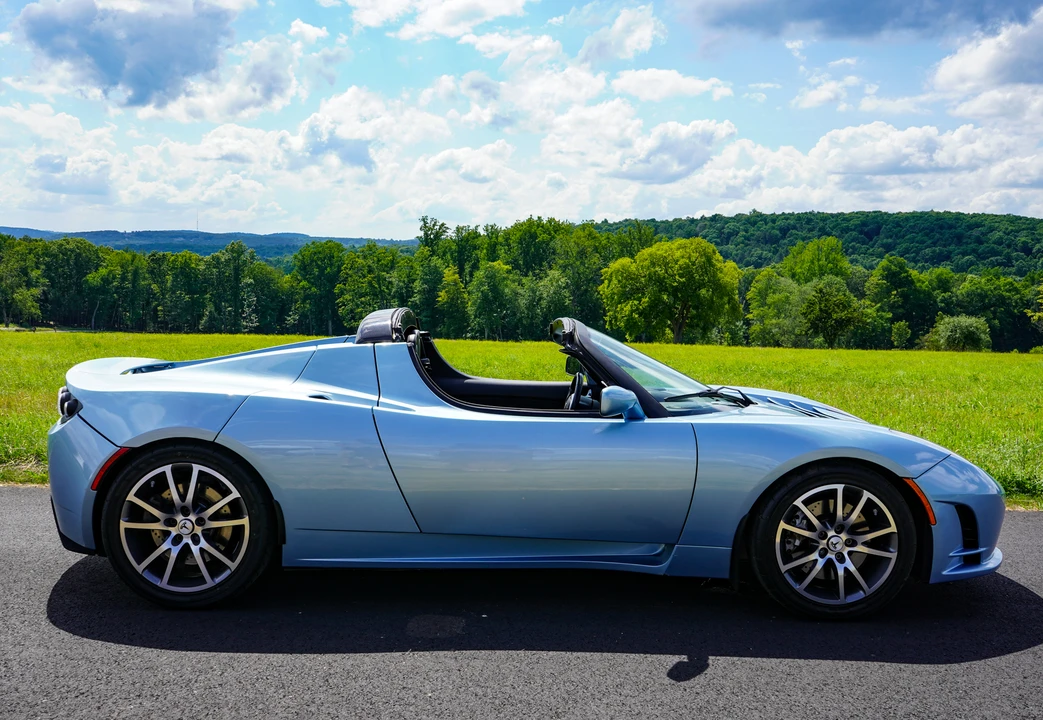 2010 Tesla Roadster - Image 27 of 31